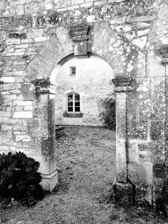 Tusson Chambres D'Hotes Charente Eksteriør billede